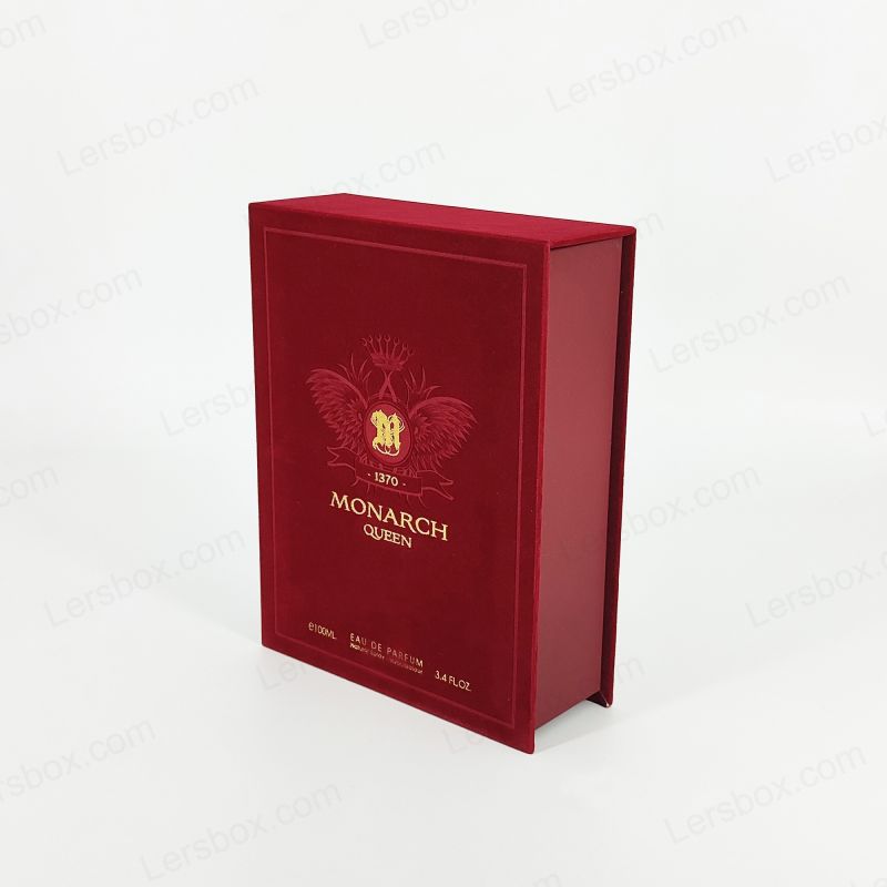 جعبه عطر سفت و سخت با جزئیات فویل طلا و EVA Cushion HP010