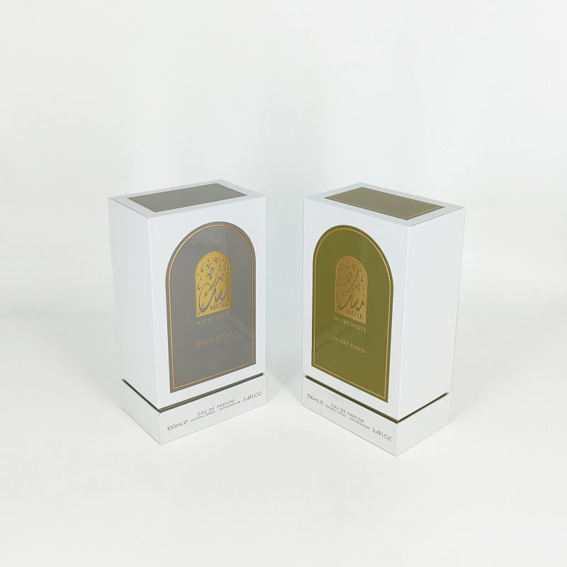 جعبه عطر برجسته فویل طلا با سینی EVA ، پایه سفت و طراحی درب براق HP031